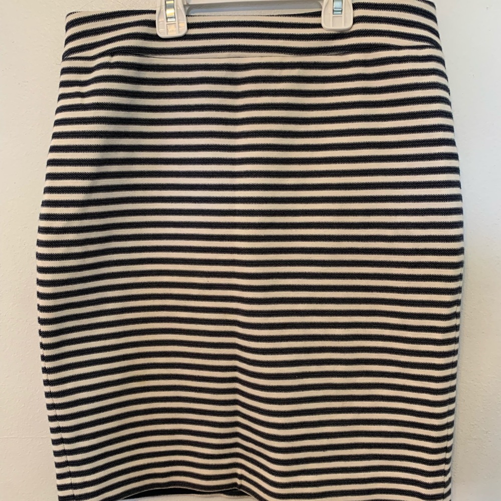 LOFT pencil skirt
